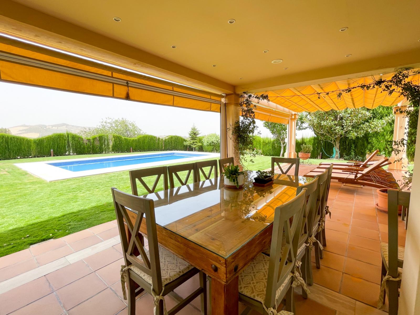 Villa for Sale in Antequera
