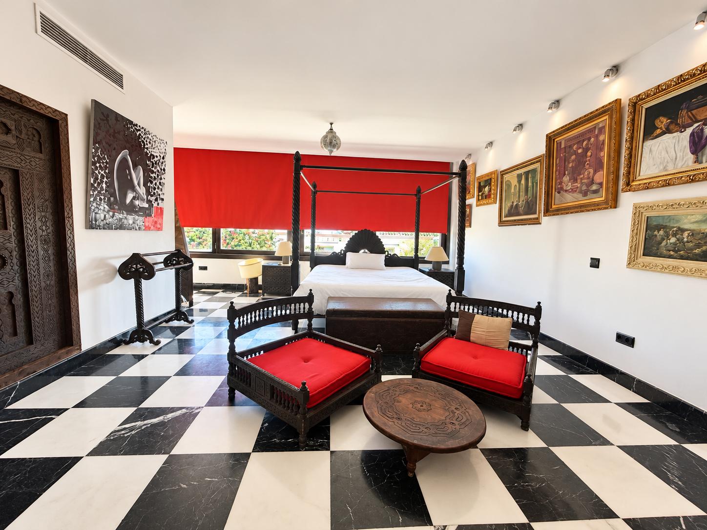 Casa en Venta en Estepona