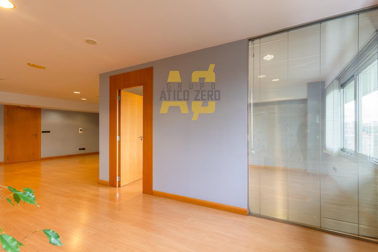 Office for Sale in Vigo