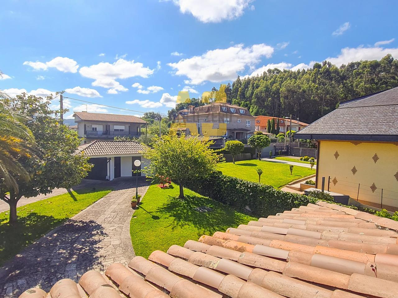 Chalet for Sale in Vigo