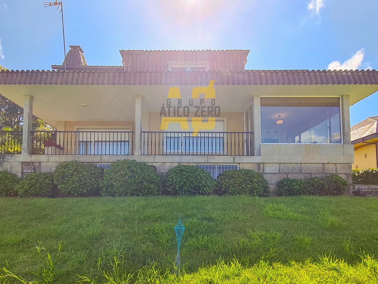 Chalet for Sale in Vigo