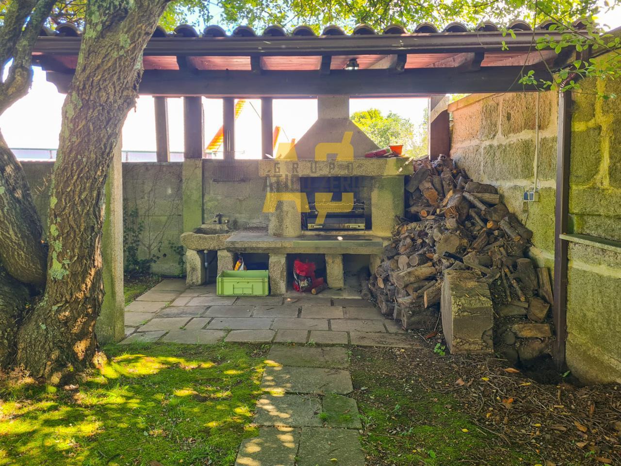 Chalet for Sale in Vigo