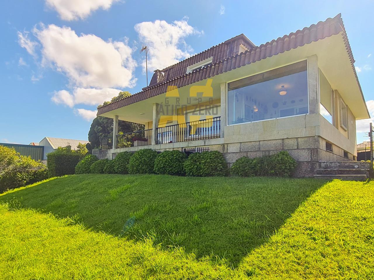 Chalet for Sale in Vigo