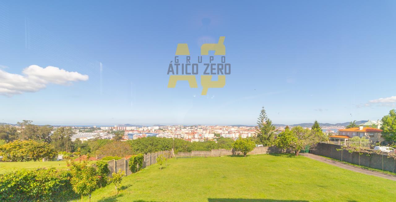 Chalet for Sale in Vigo