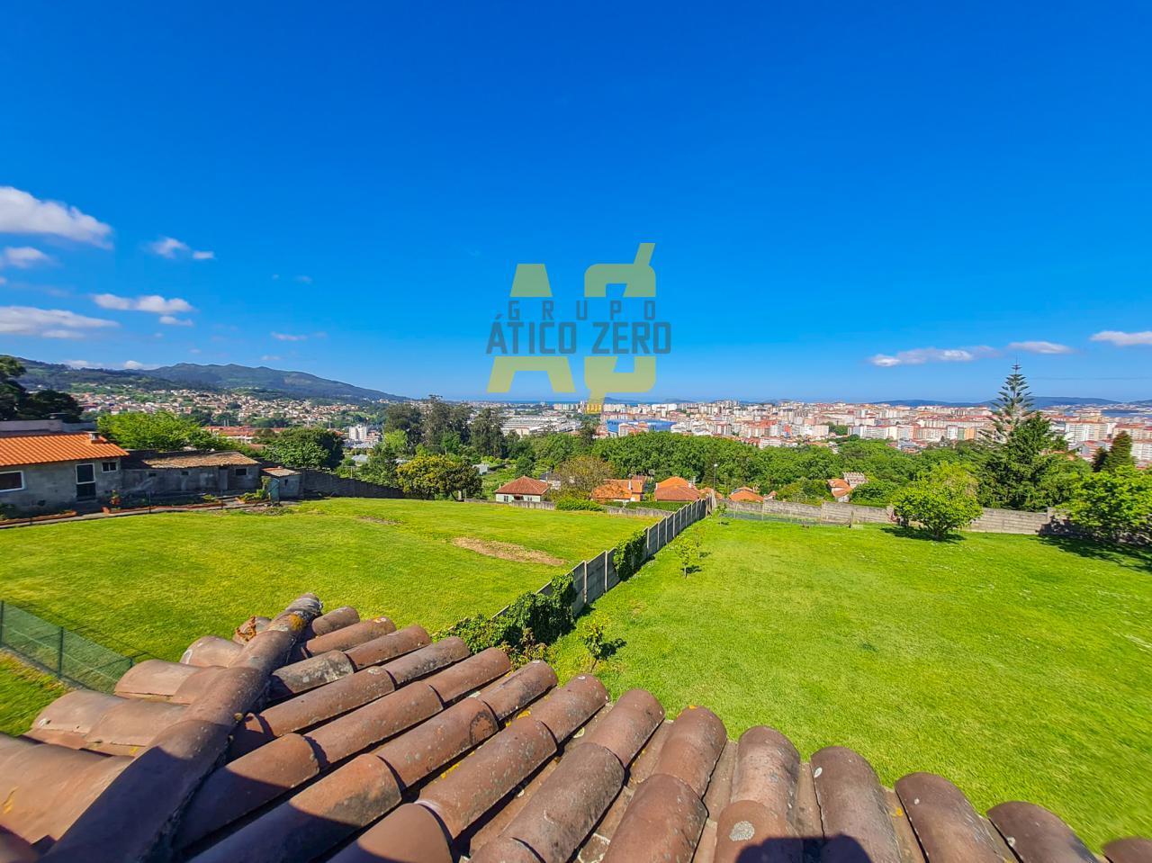Chalet for Sale in Vigo