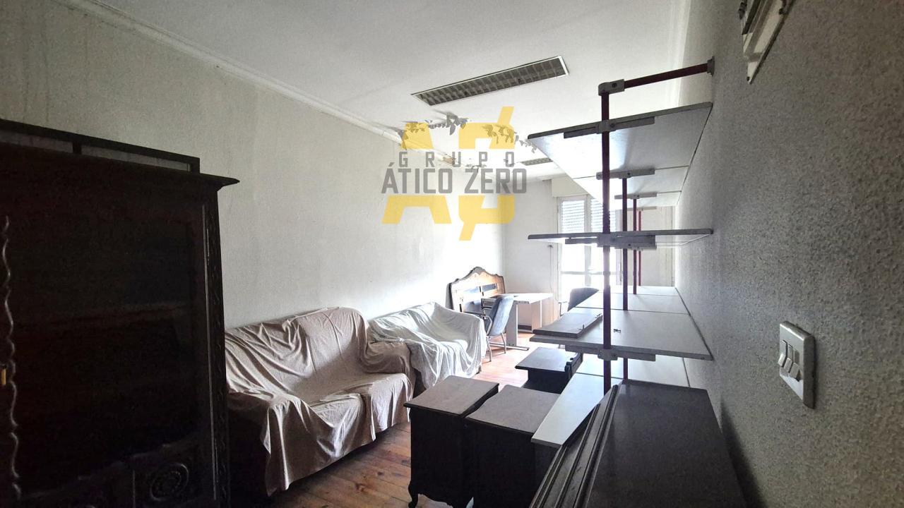 Building for Sale in Vigo
