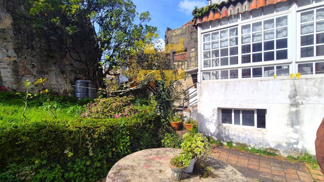 Building for Sale in Vigo