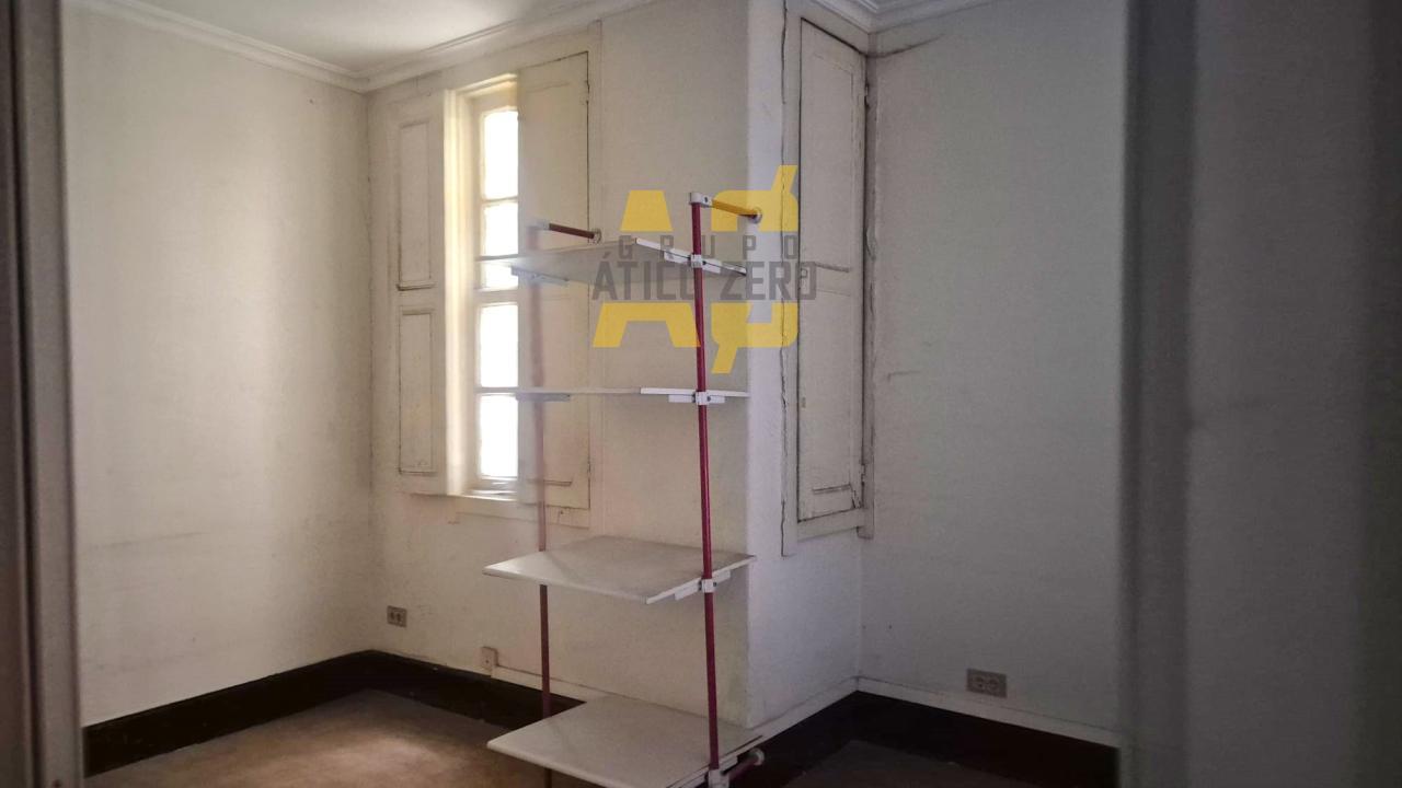 Building for Sale in Vigo