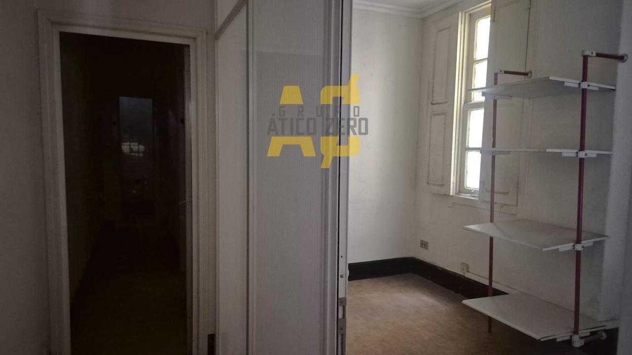 Building for Sale in Vigo