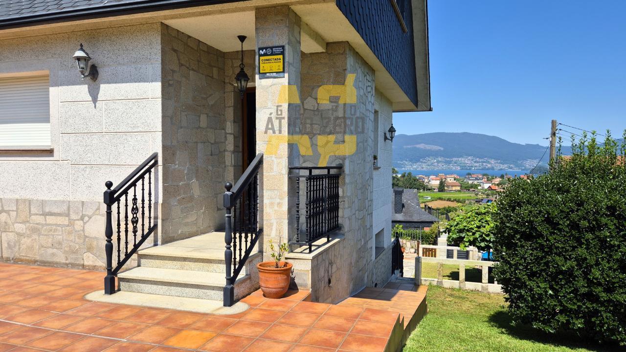Chalet for Sale in Redondela