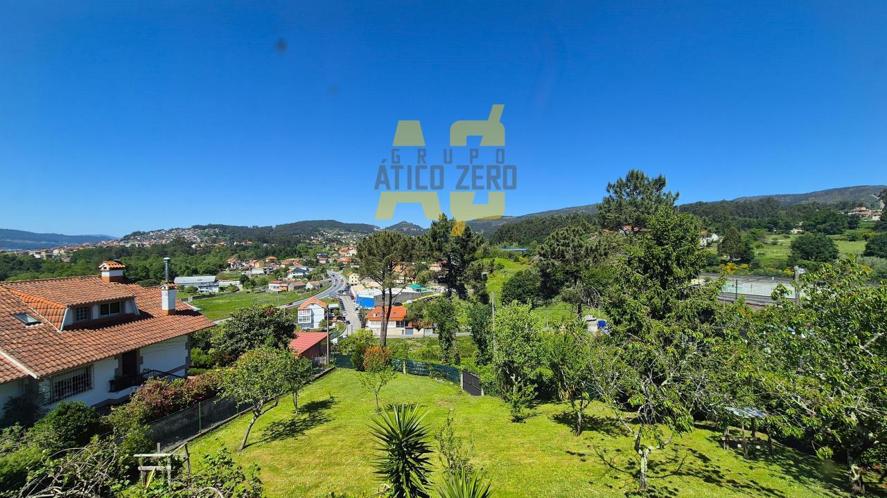 Chalet for Sale in Redondela