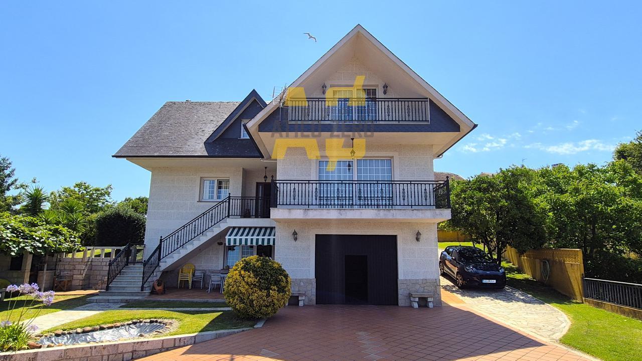 Chalet for Sale in Redondela