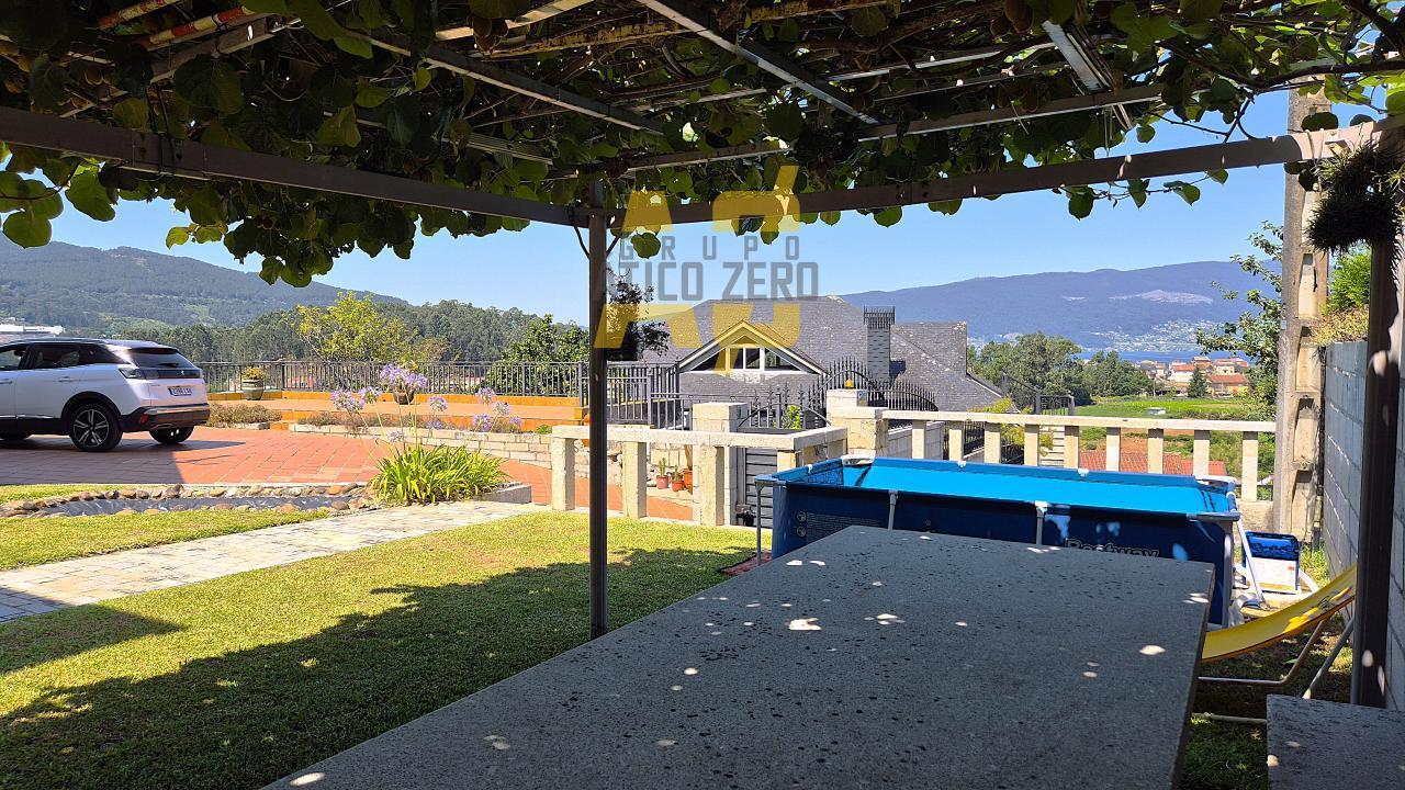 Chalet for Sale in Redondela