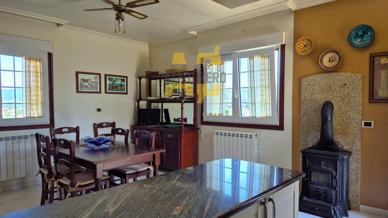 Chalet for Sale in Redondela