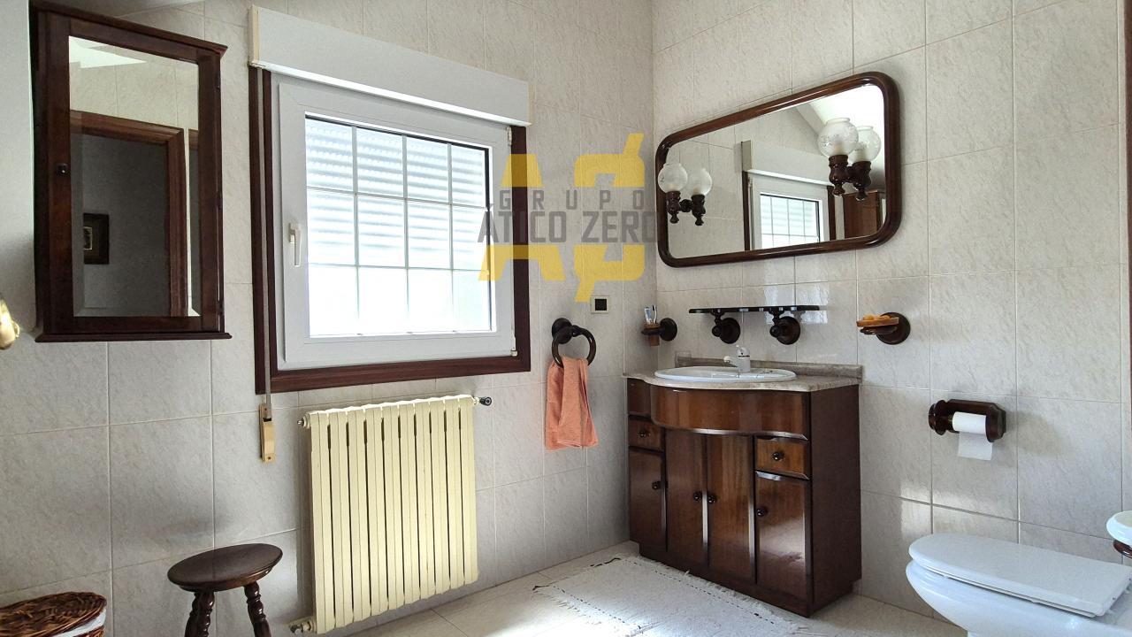 Chalet for Sale in Redondela