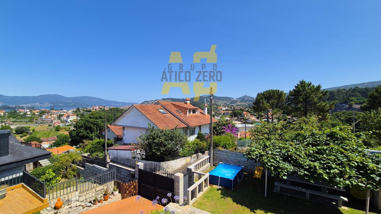 Chalet for Sale in Redondela