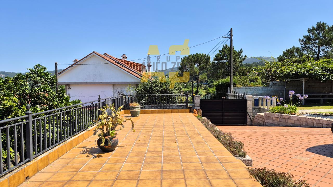 Chalet for Sale in Redondela