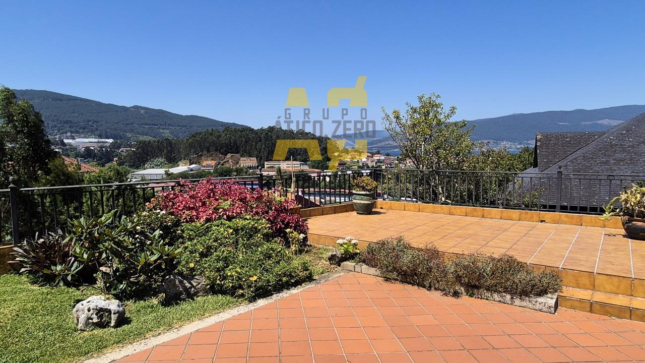 Chalet for Sale in Redondela