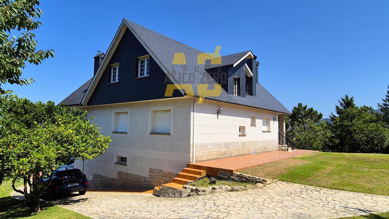 Chalet for Sale in Redondela