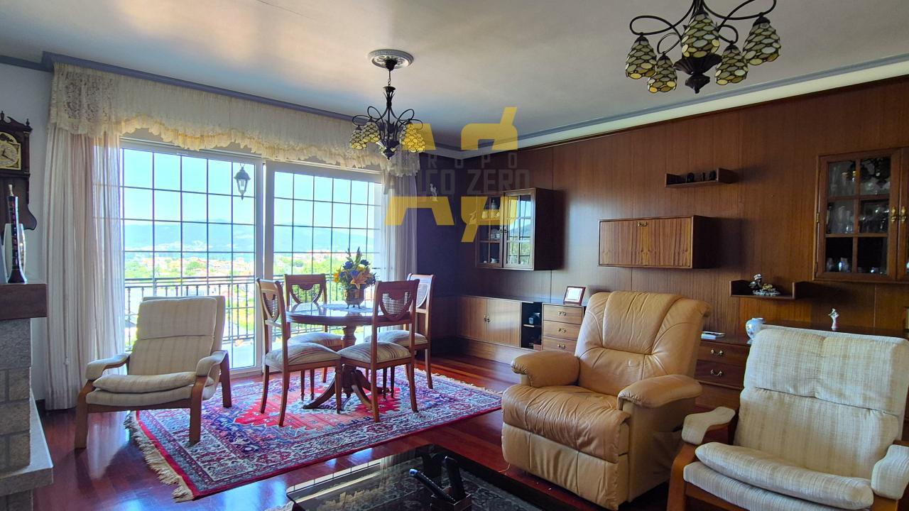 Chalet for Sale in Redondela