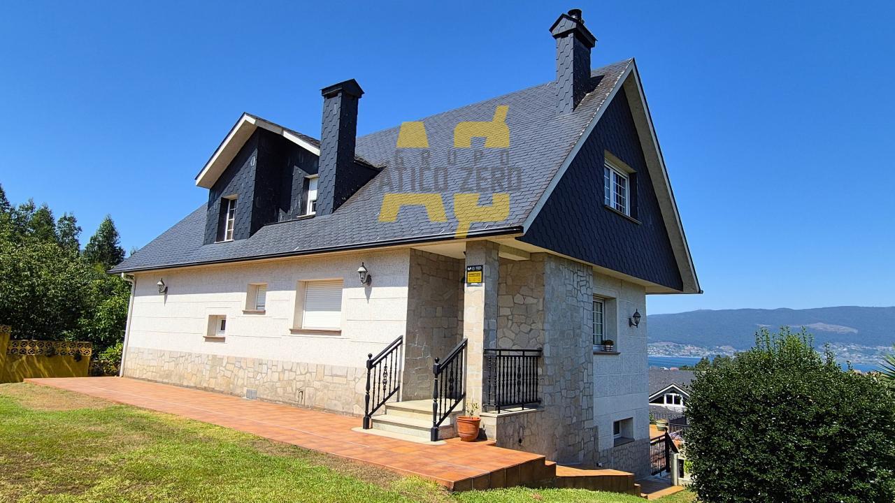 Chalet for Sale in Redondela