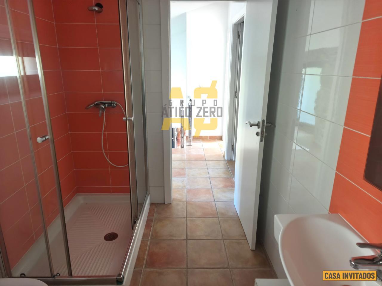 House for Sale in Cangas