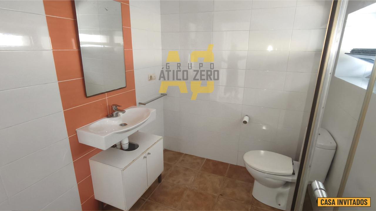 House for Sale in Cangas