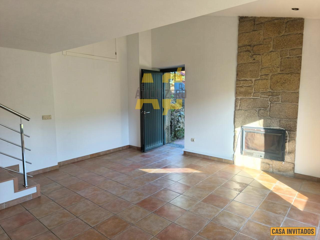 House for Sale in Cangas