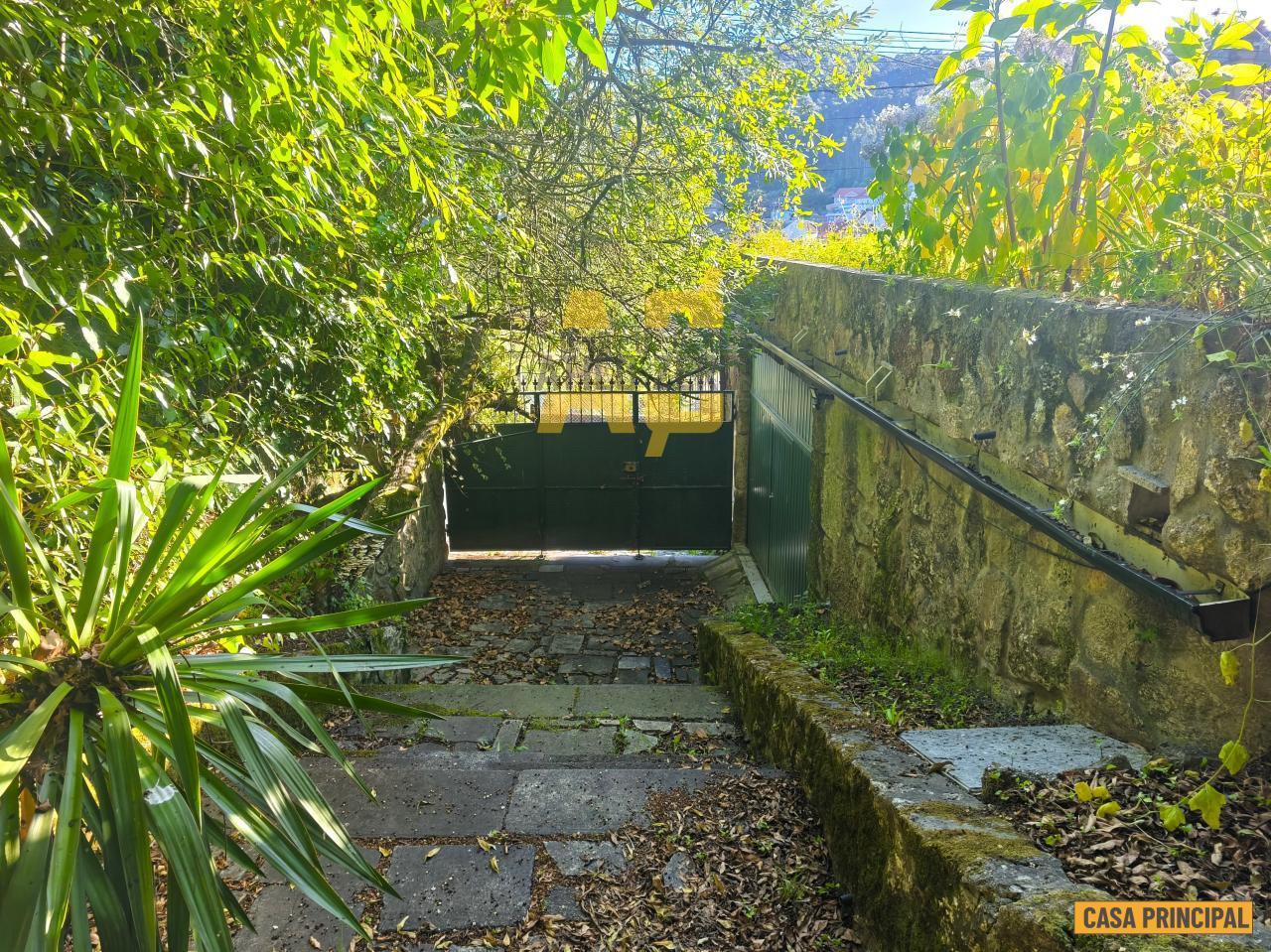 House for Sale in Cangas
