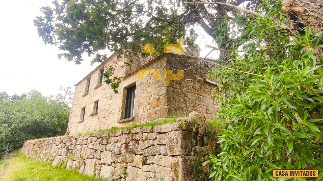 House for Sale in Cangas