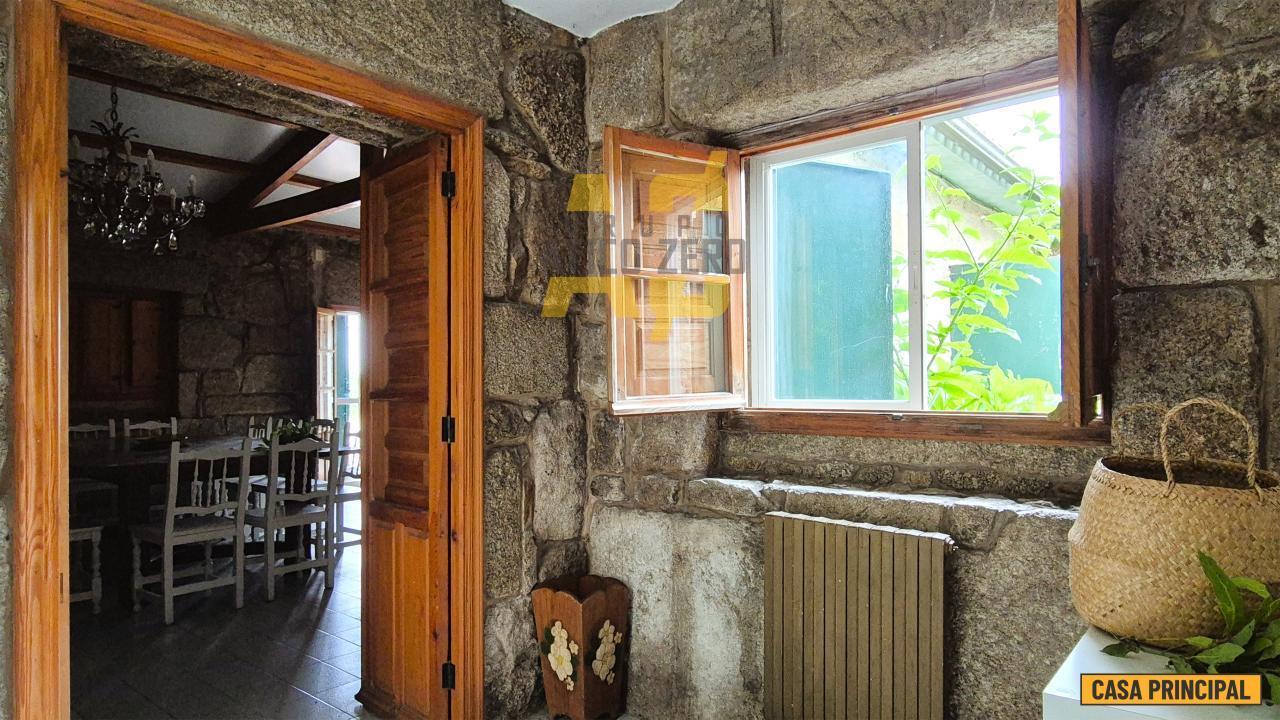 House for Sale in Cangas