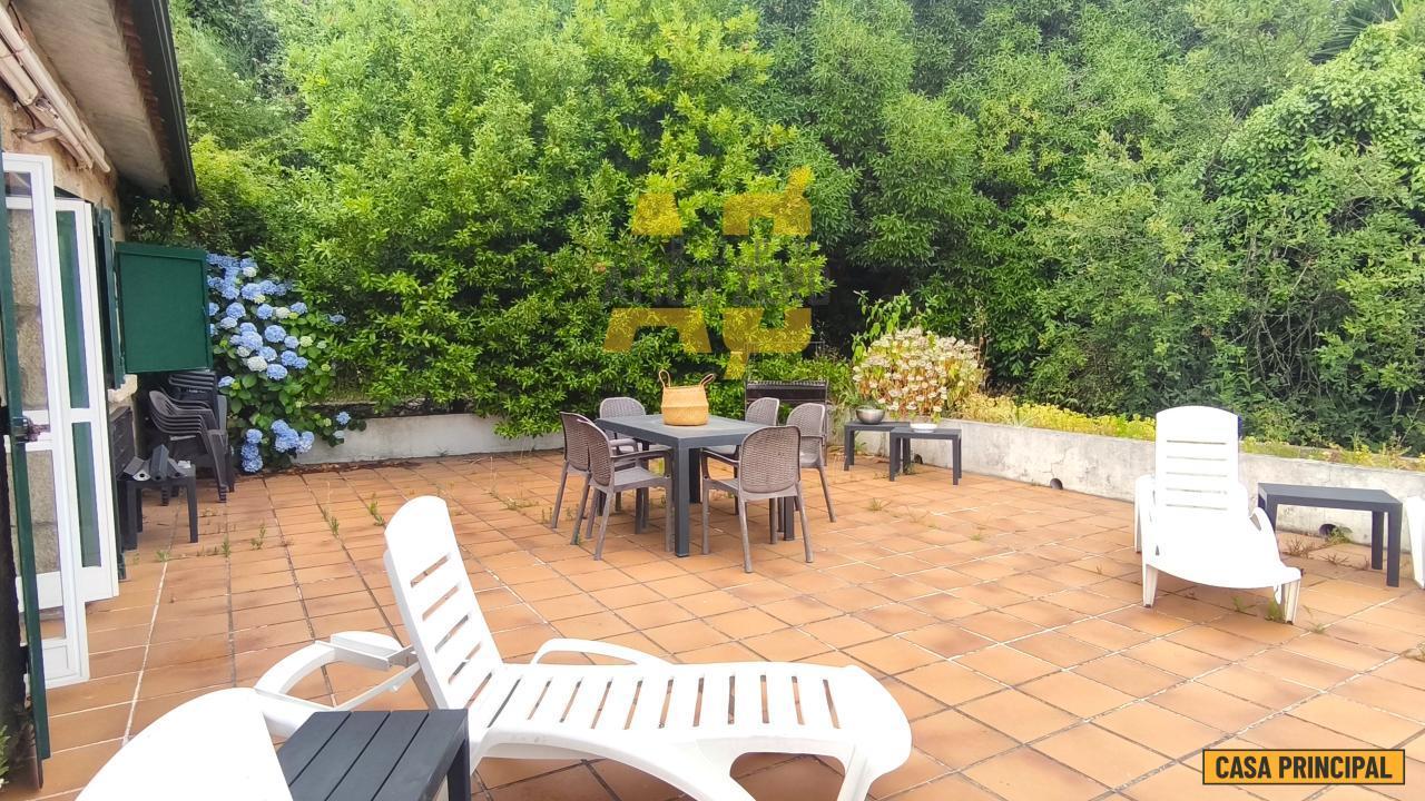 House for Sale in Cangas