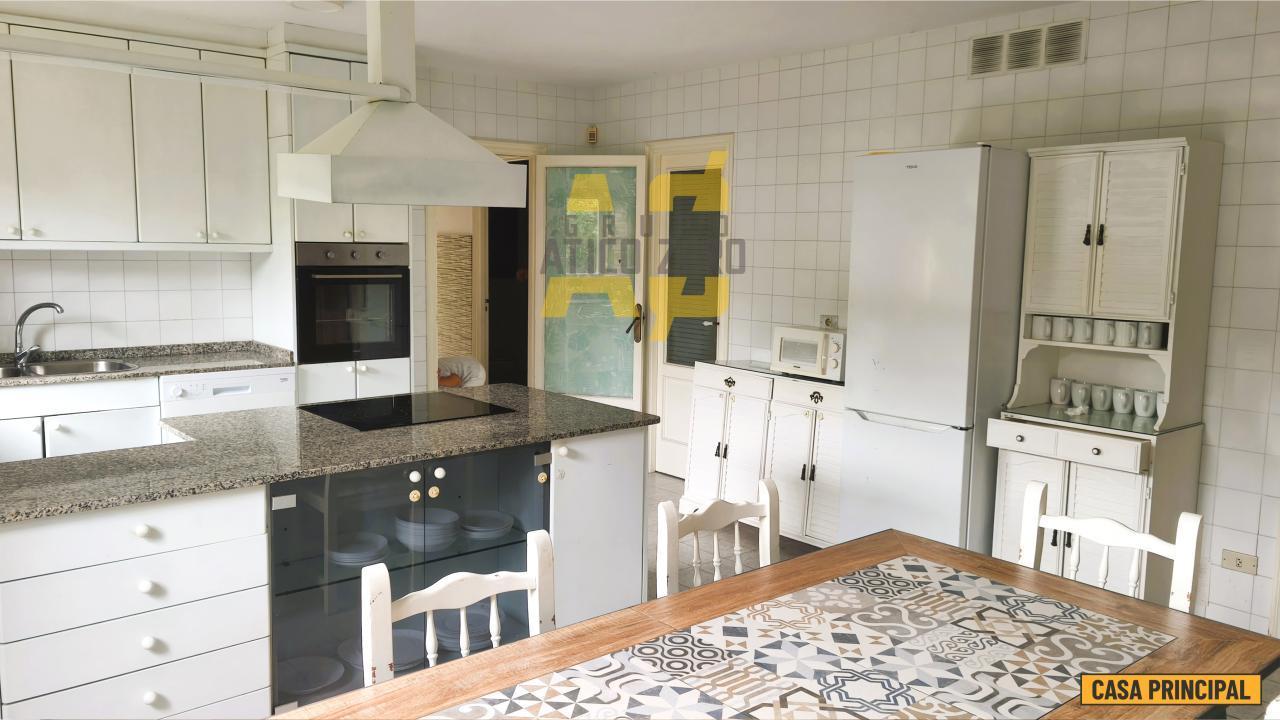 House for Sale in Cangas
