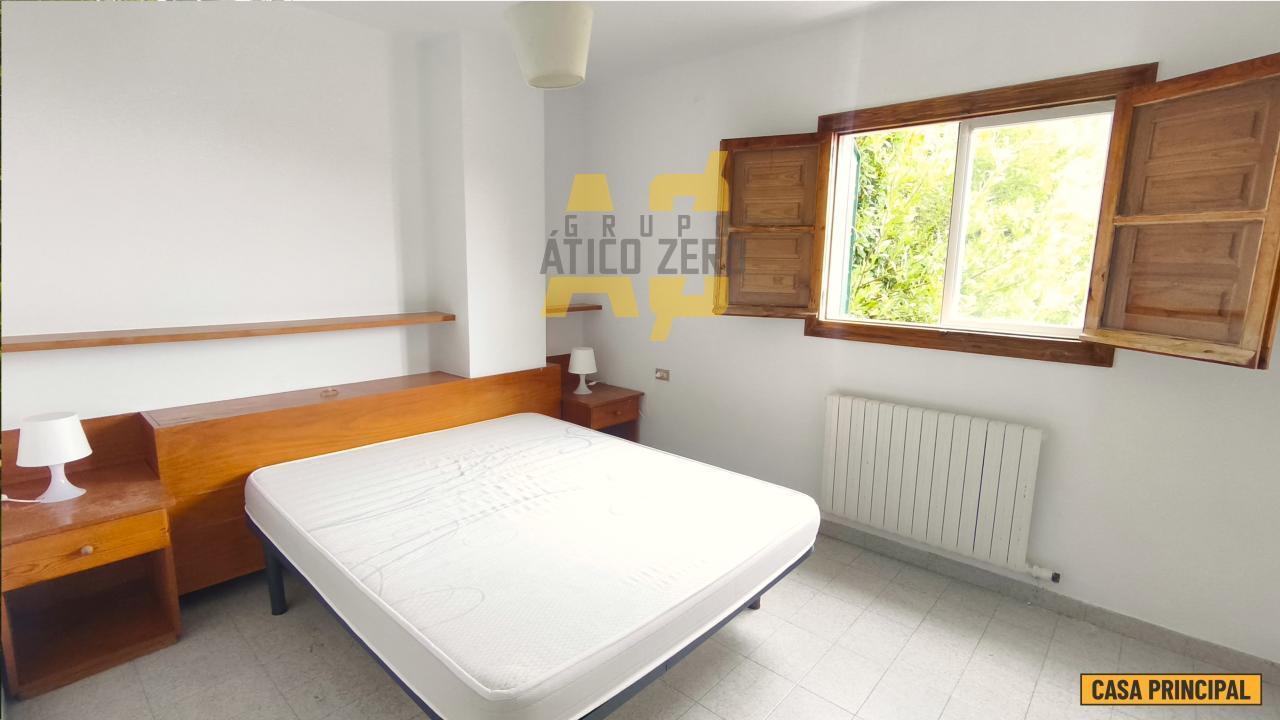 House for Sale in Cangas