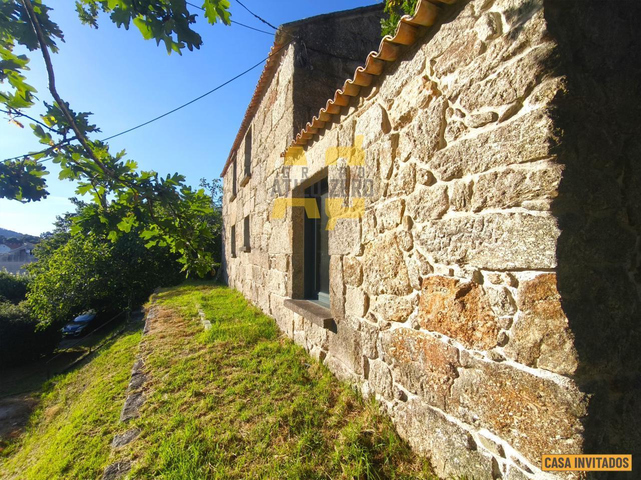 House for Sale in Cangas