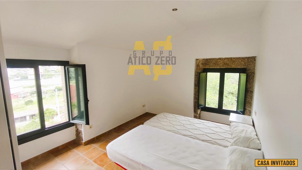 House for Sale in Cangas