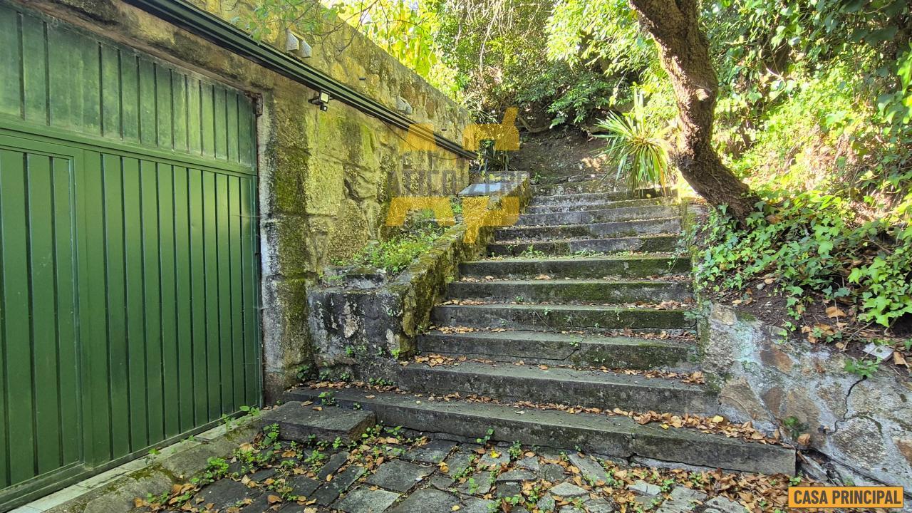 House for Sale in Cangas