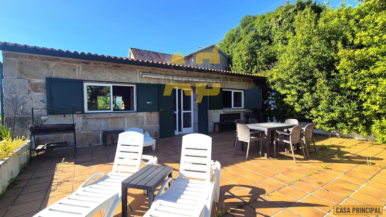 House for Sale in Cangas