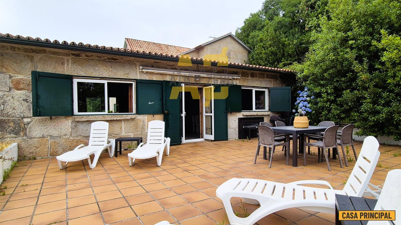 House for Sale in Cangas