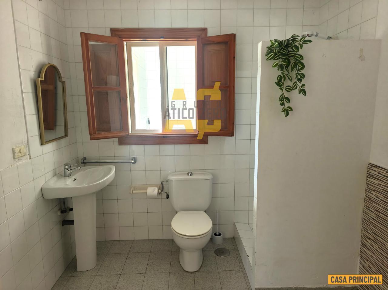 House for Sale in Cangas