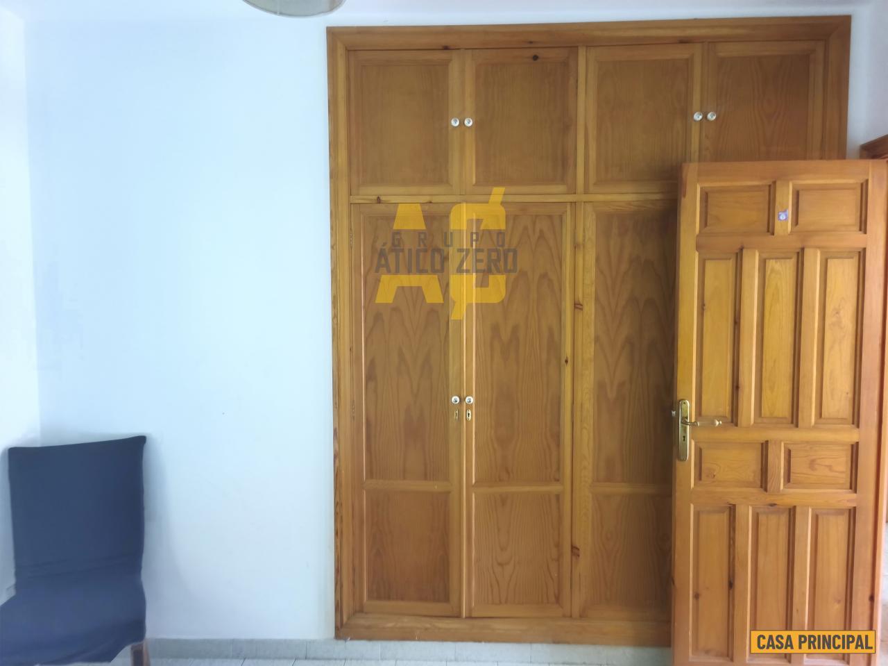 House for Sale in Cangas