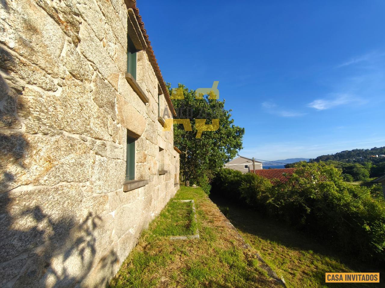 House for Sale in Cangas