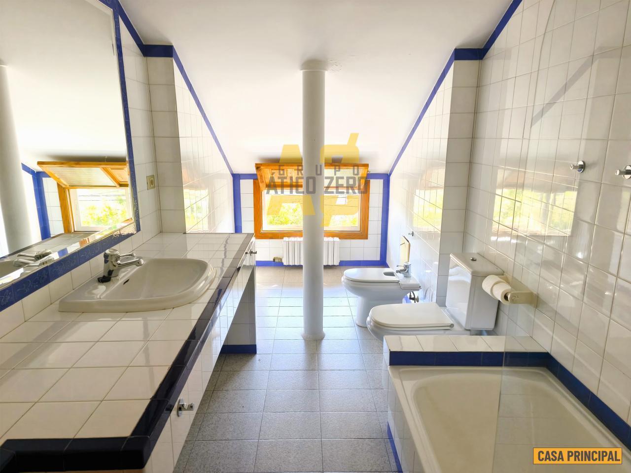 House for Sale in Cangas