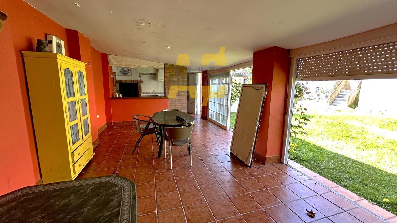 Villa for Sale in Nigrán