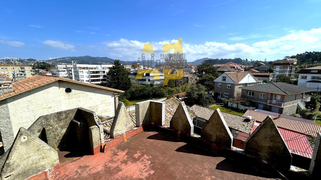 Villa for Sale in Nigrán