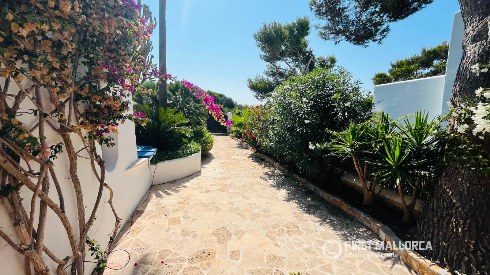 Villa for Sale in Santanyí