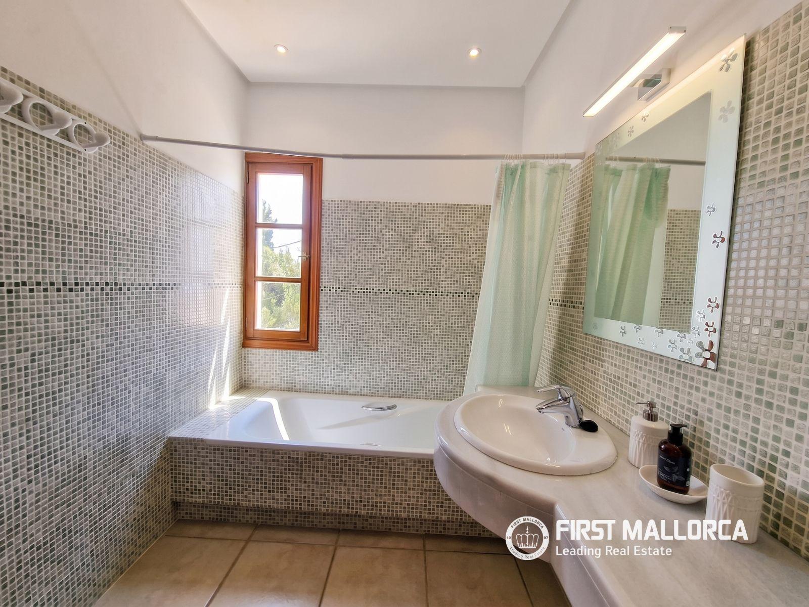Villa for Rent in Puigpunyent