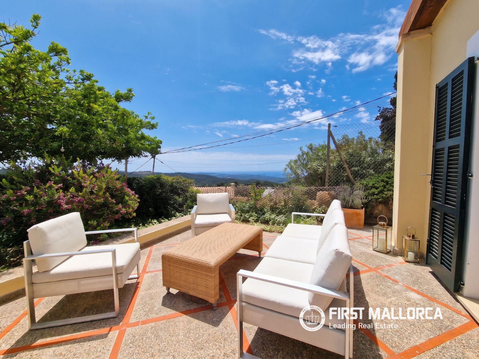 Villa for Rent in Puigpunyent