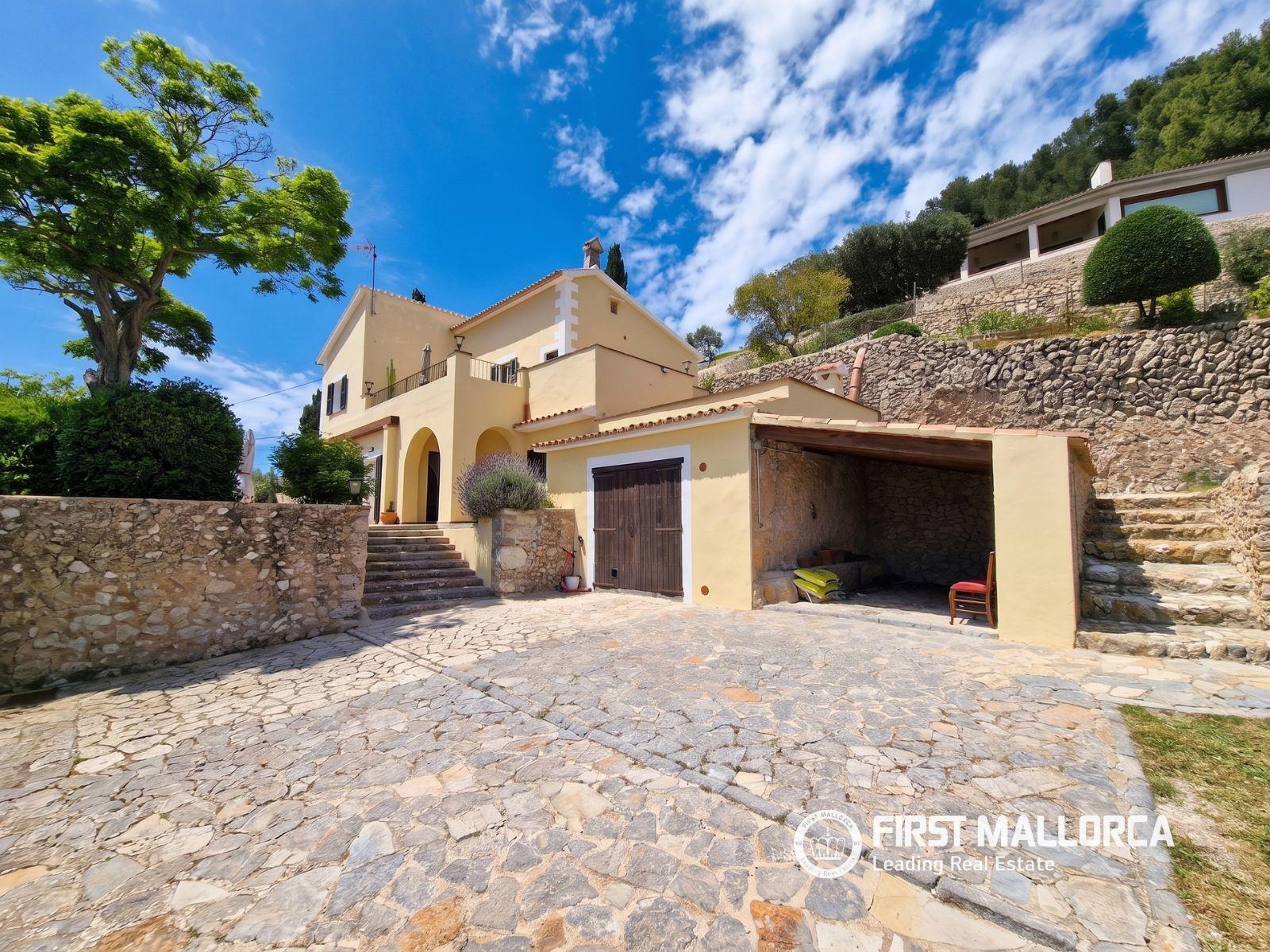 Villa for Rent in Puigpunyent