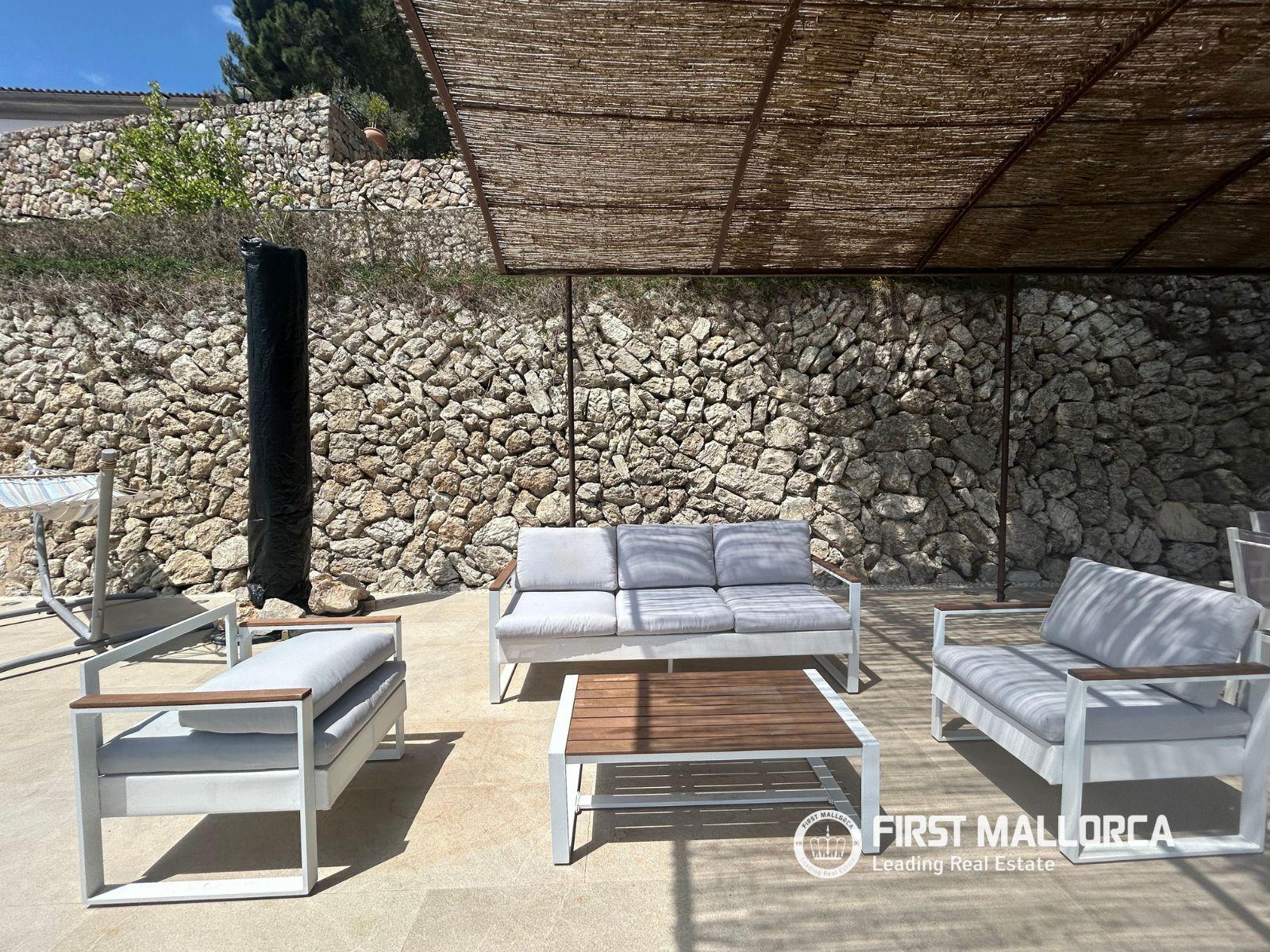 Villa for Rent in Puigpunyent